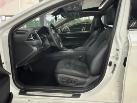 Toyota Camry (Xv70) 2.5 Xle Hybrid, снимка 12