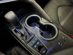 Toyota Camry (Xv70) 2.5 Xle Hybrid, снимка 9