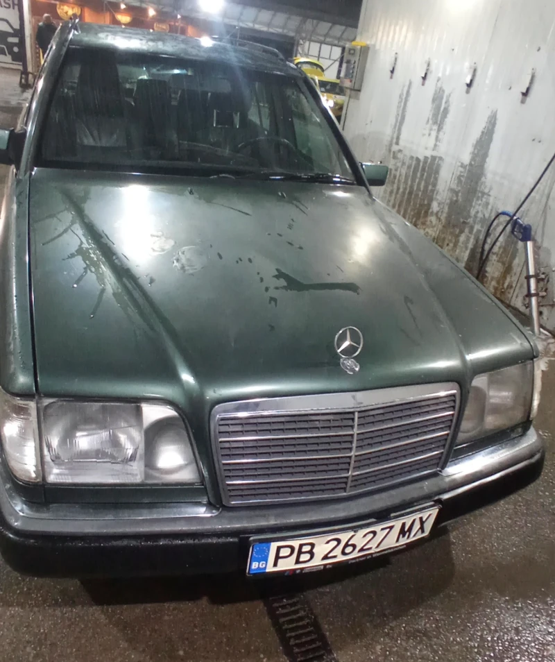 Mercedes-Benz 124 Е клас 136 коня комби, снимка 2 - Автомобили и джипове - 47714711