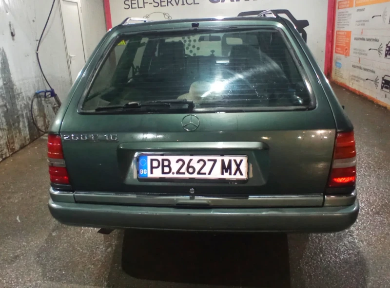 Mercedes-Benz 124 Е клас 136 коня комби, снимка 4 - Автомобили и джипове - 47714711