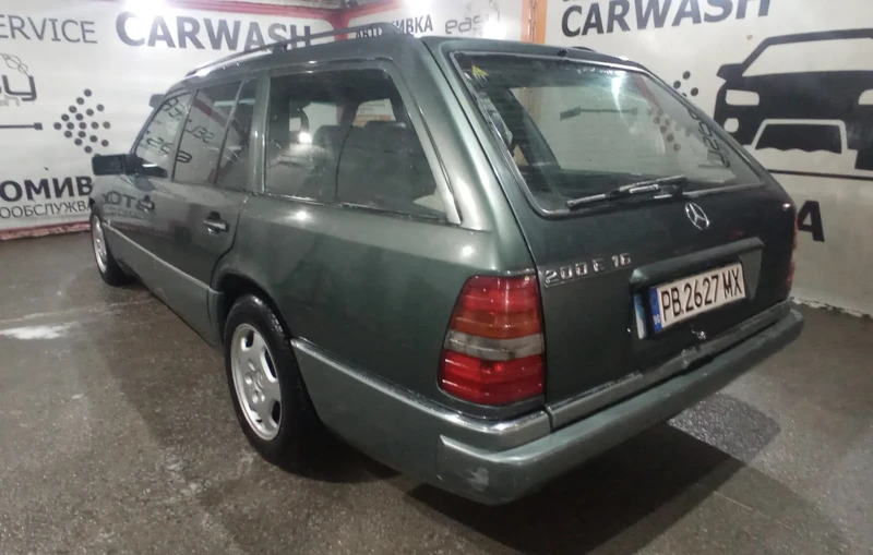 Mercedes-Benz 124 Е клас 136 коня комби, снимка 3 - Автомобили и джипове - 47714711