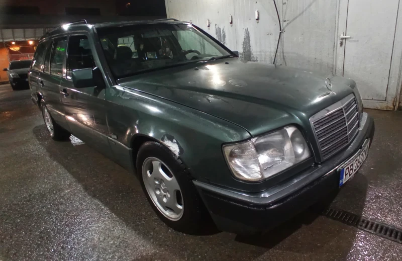 Mercedes-Benz 124 Е клас 136 коня комби, снимка 1 - Автомобили и джипове - 47714711