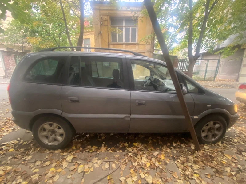 Opel Zafira, снимка 3 - Автомобили и джипове - 47559098