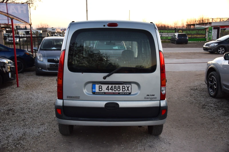 Renault Kangoo 1.6 Газ/Бензин, снимка 6 - Автомобили и джипове - 48757074