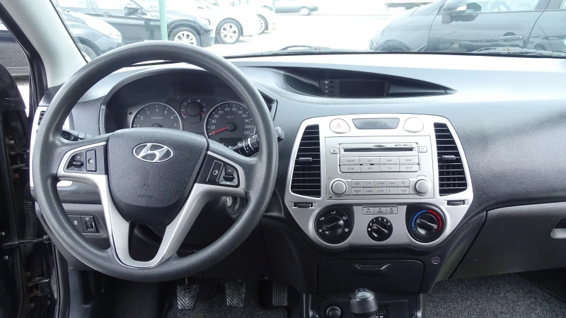 Hyundai I20 1.25i, снимка 11 - Автомобили и джипове - 49323513