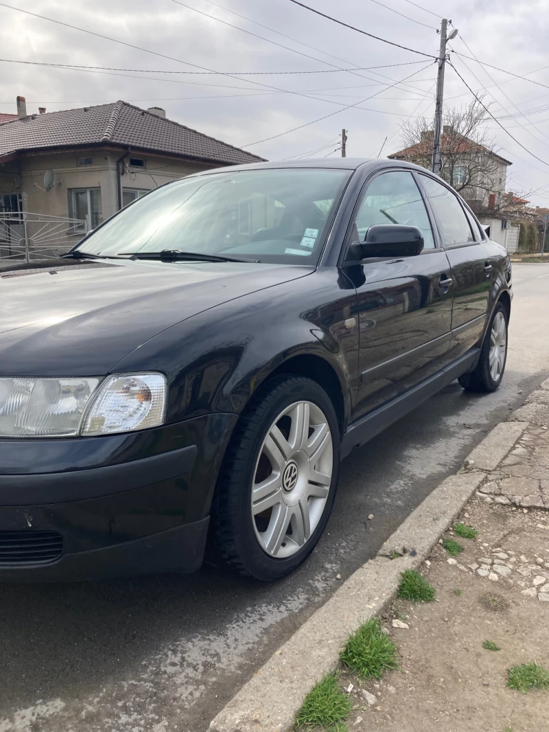 VW Passat, снимка 2 - Автомобили и джипове - 49506557