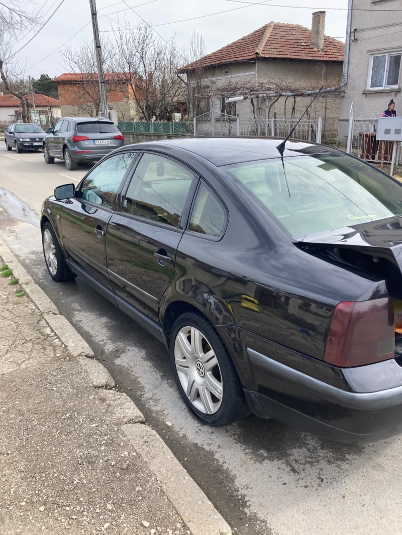 VW Passat, снимка 8 - Автомобили и джипове - 49506557