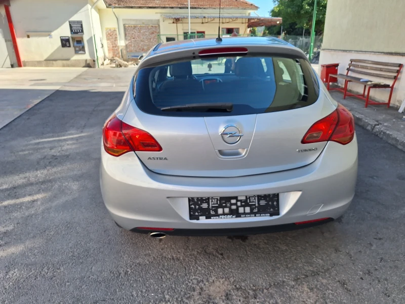 Opel Astra 1.4 i, снимка 4 - Автомобили и джипове - 51618958