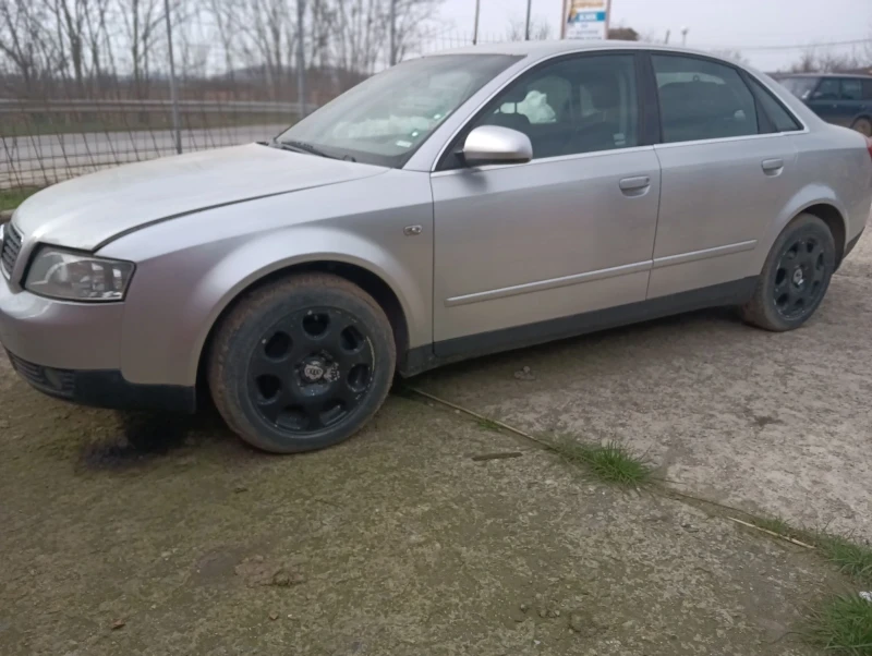 Audi A4, снимка 2 - Автомобили и джипове - 52070438