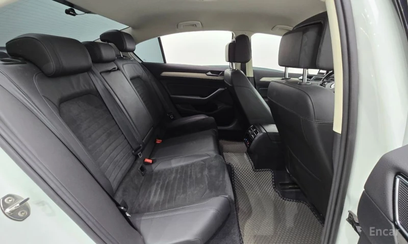 VW Passat, снимка 12 - Автомобили и джипове - 52998462