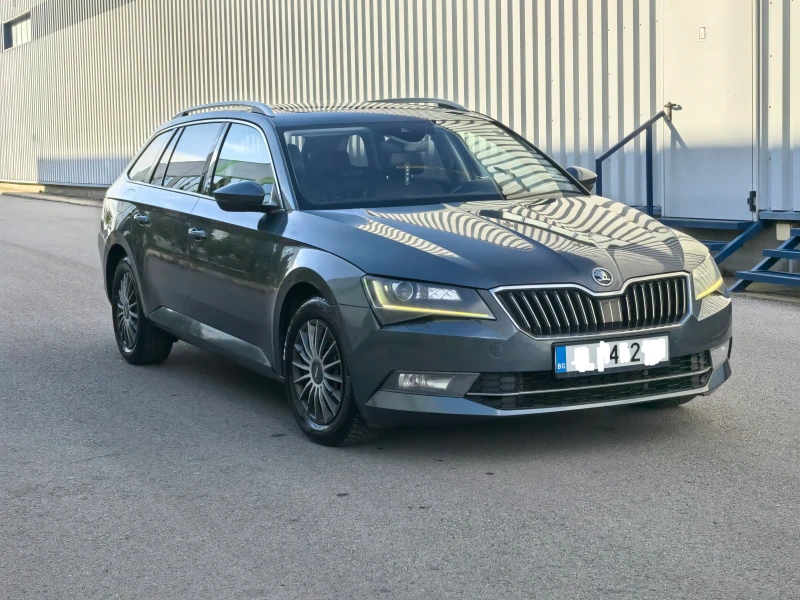 Skoda Superb 2.0 TDI * DSG- Автомат, снимка 3 - Автомобили и джипове - 53078248