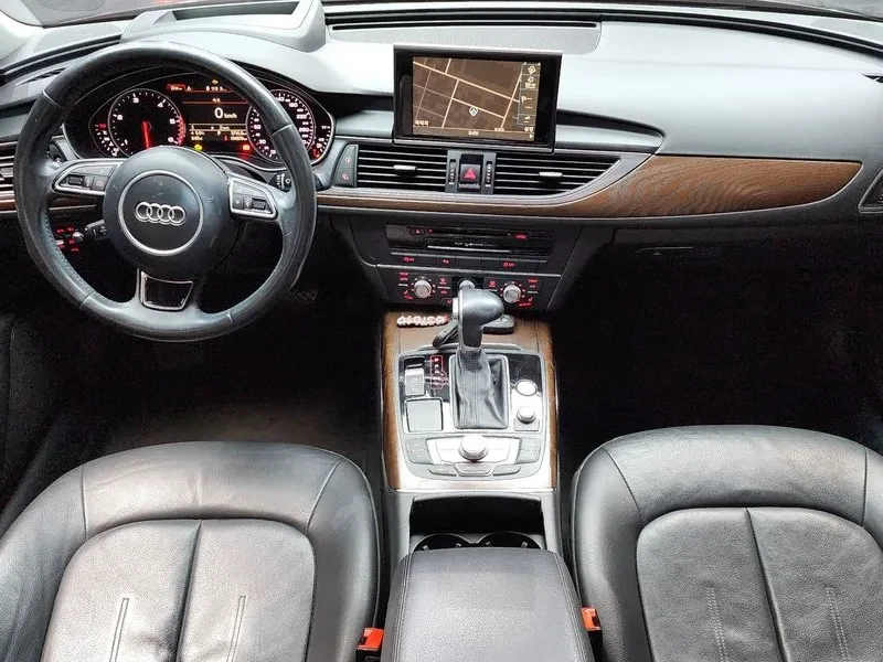 Audi A6 2.0 TDI, снимка 14 - Автомобили и джипове - 53685962