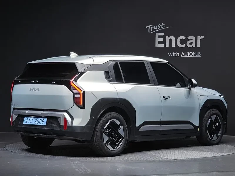 Kia EV3, снимка 2 - Автомобили и джипове - 54879753