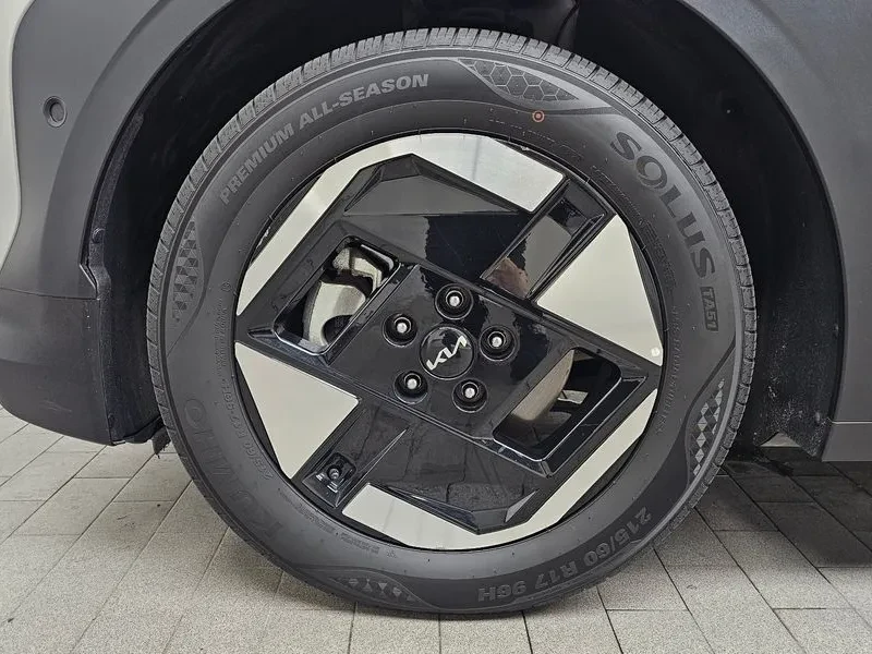 Kia EV3, снимка 5 - Автомобили и джипове - 54879753