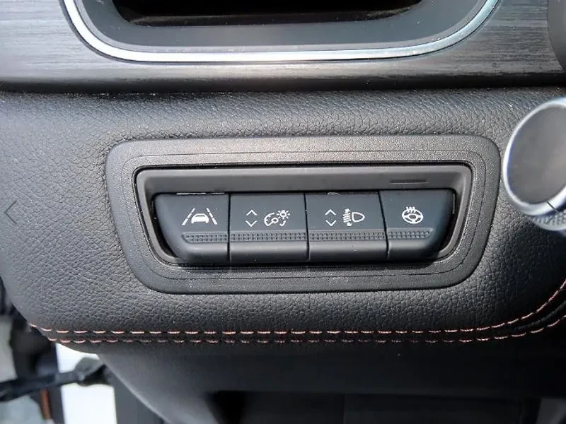 Renault Captur 1.3 TCE EDITION, снимка 12 - Автомобили и джипове - 56294285