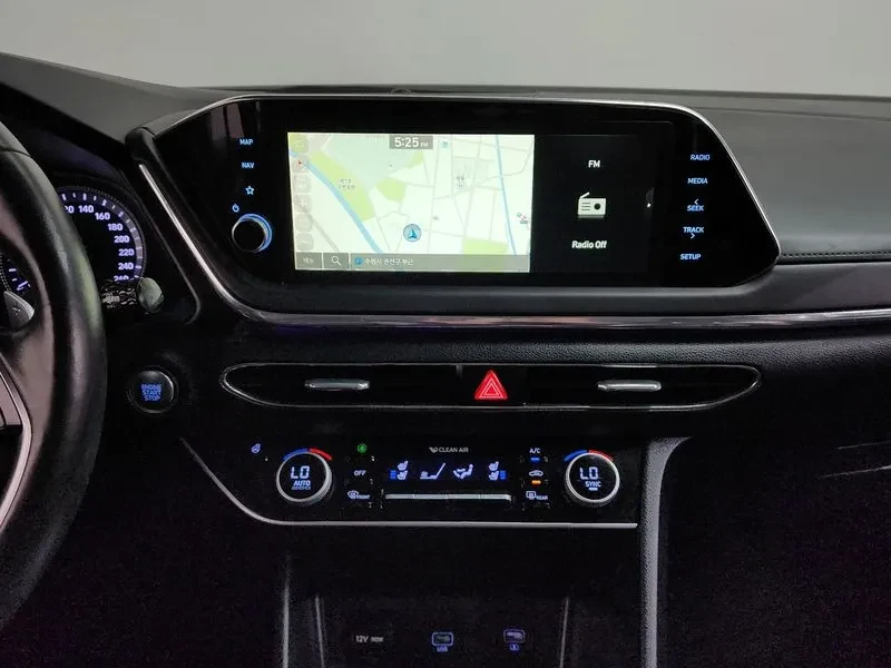Hyundai Sonata  2.0 Premium Plus, снимка 12 - Автомобили и джипове - 56295374