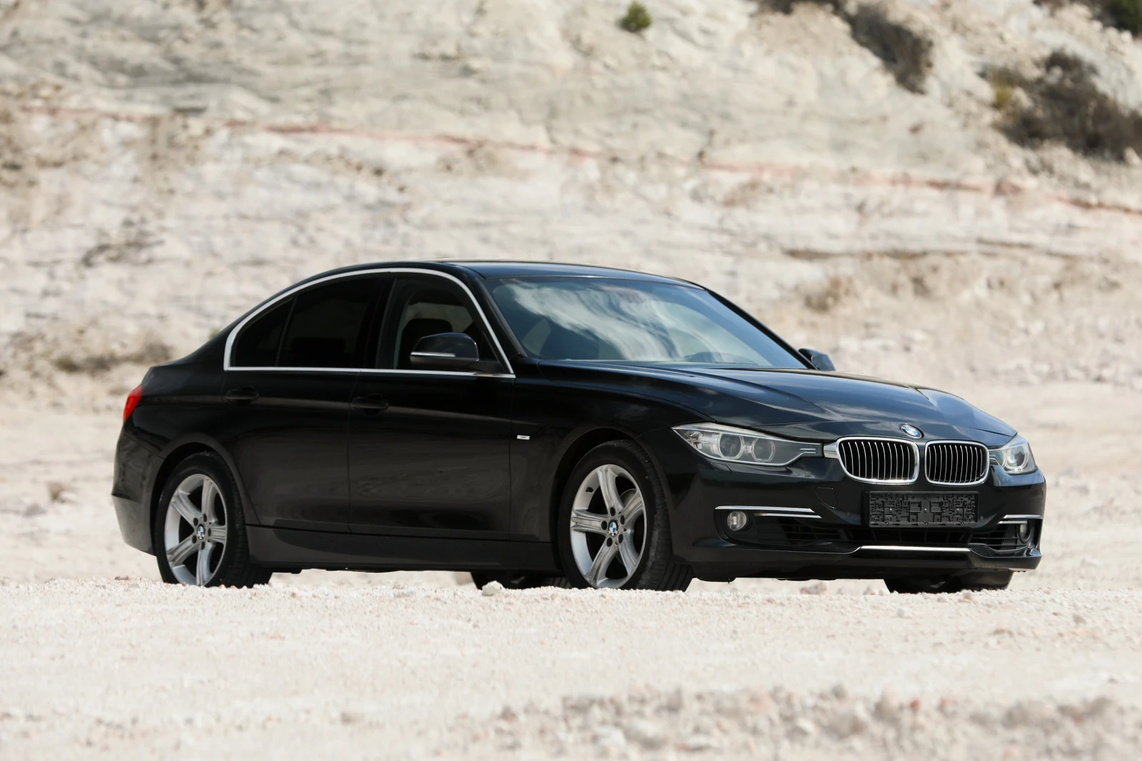 BMW 318 318D Luxury line , снимка 1