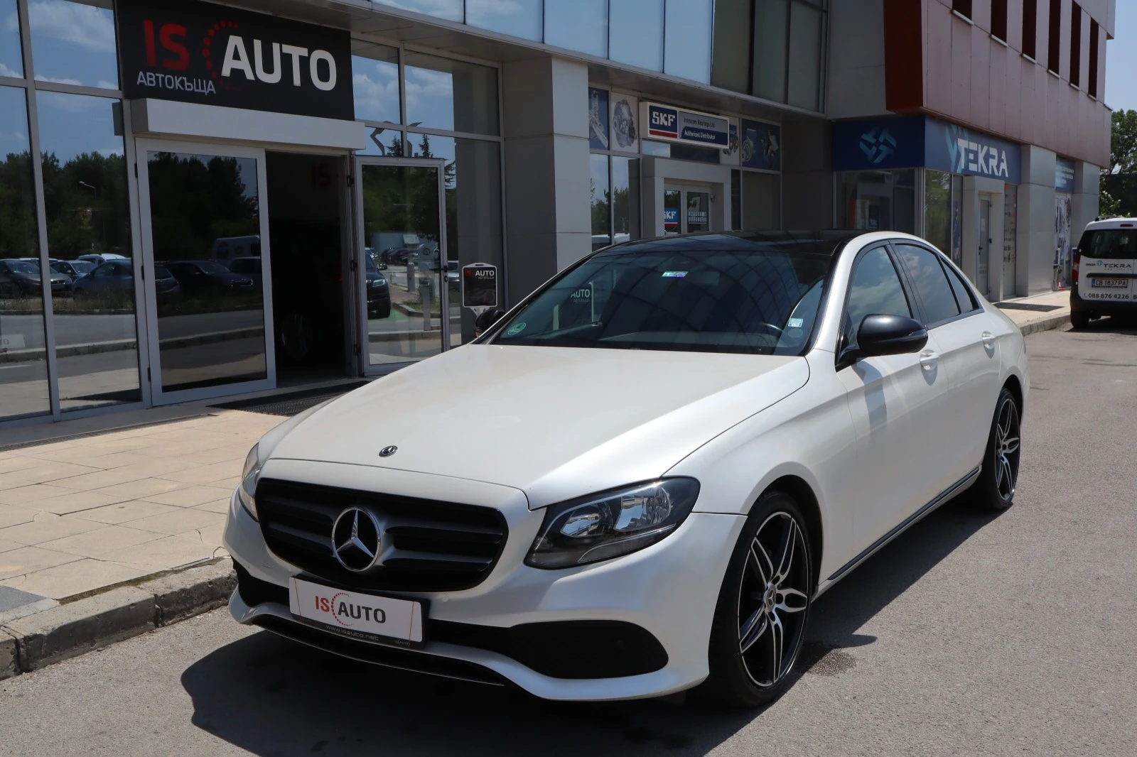 Mercedes-Benz E 220 Burmester/Подгрев/Klimatornik - [1] 