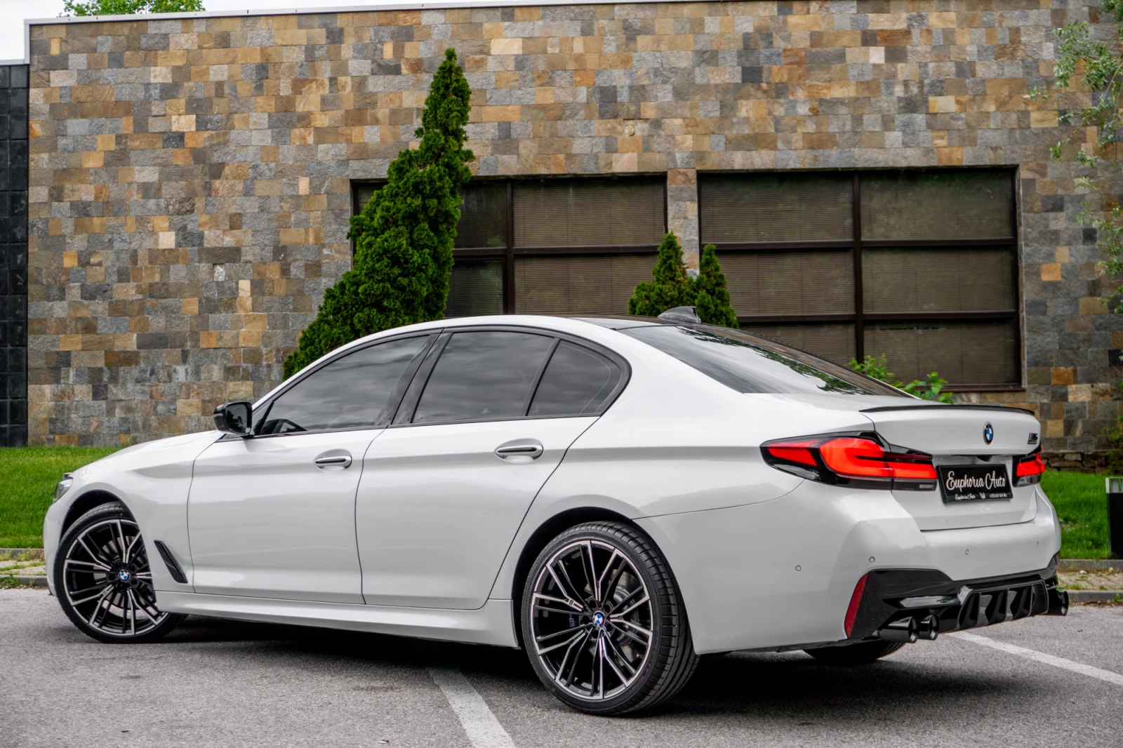 BMW 530 d* M-SPORT* LASER* LUXURY LINE* 3XTV* CARBON - изображение 3
