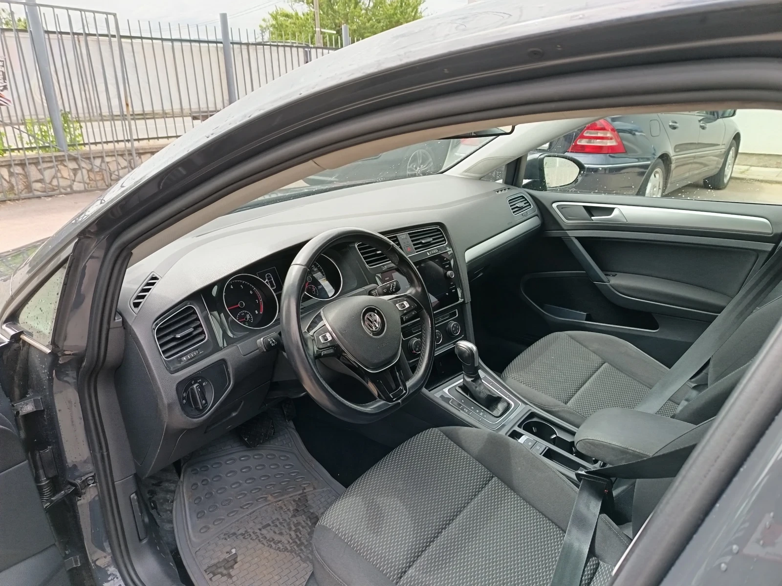 VW Golf 1.5 TGI DSG - изображение 4