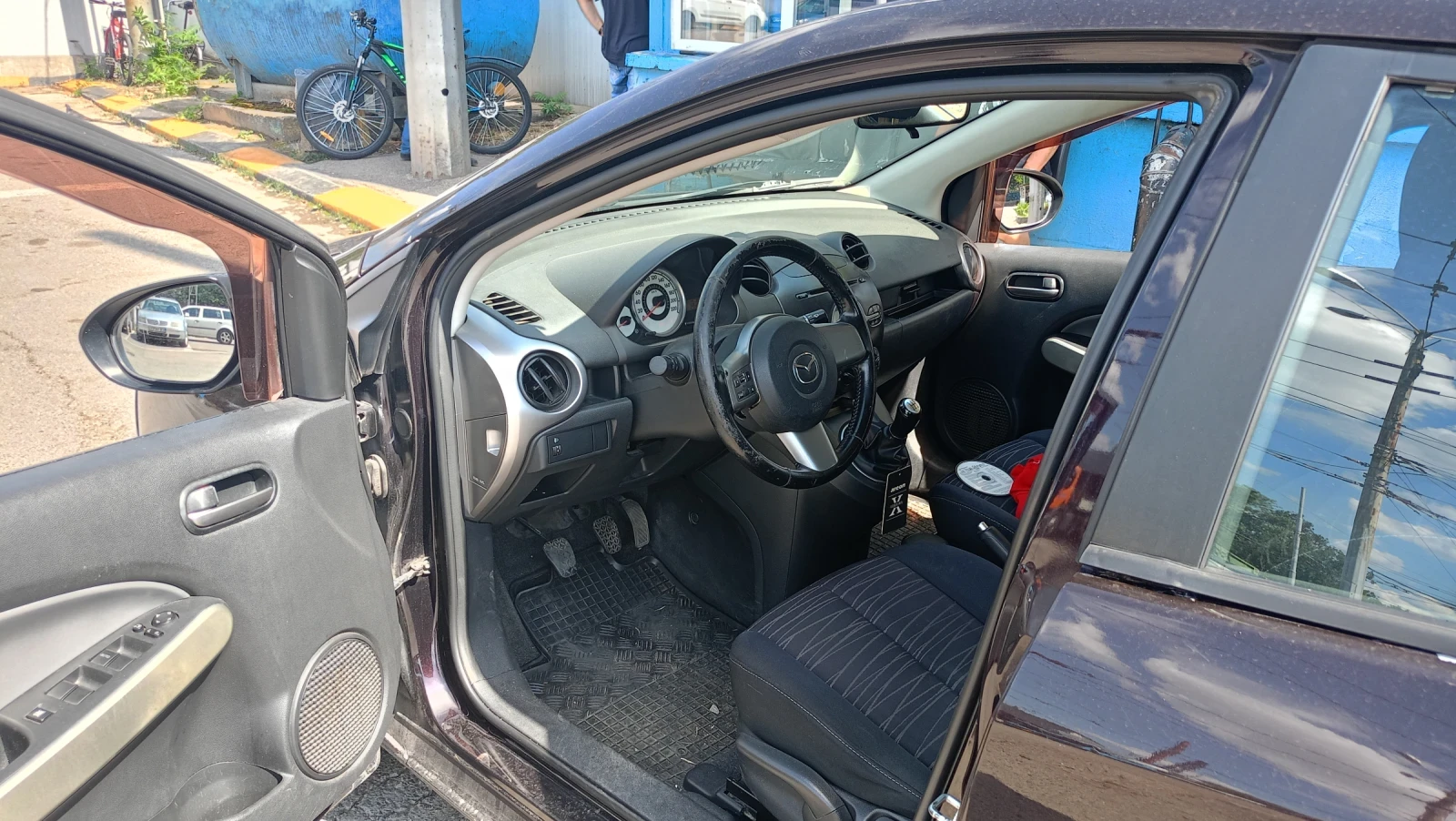 Mazda 2  - изображение 3