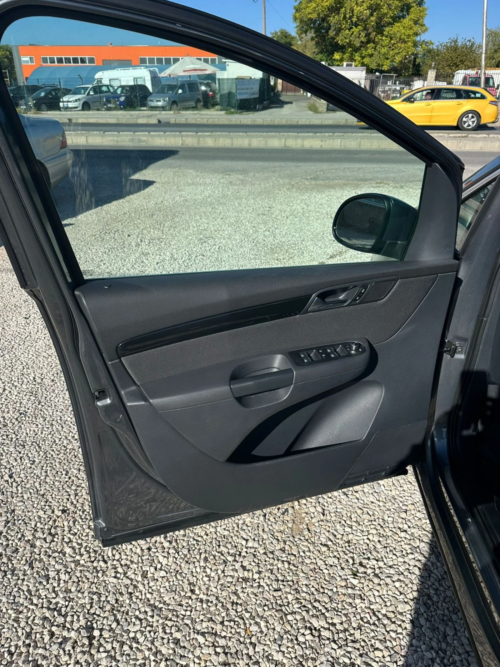 Seat Alhambra 7 места, 2.0 ТДИ - изображение 9