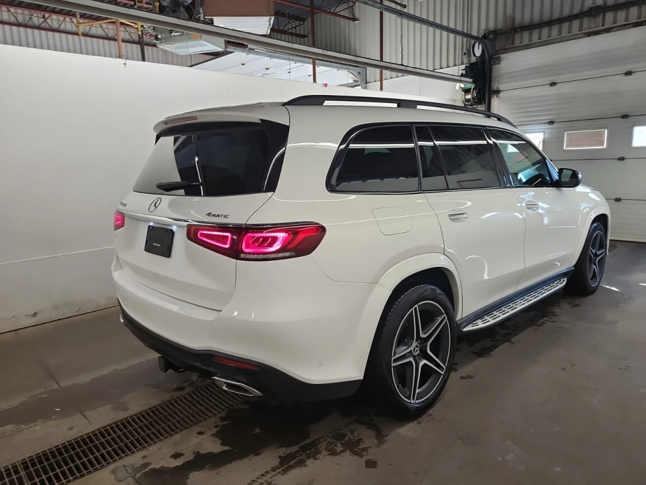 Mercedes-Benz GLS 450 * АВТО КРЕДИТ* ЦЕНА ДО БГ * СЕРВИЗНА ИСТОРИЯ *  - изображение 4