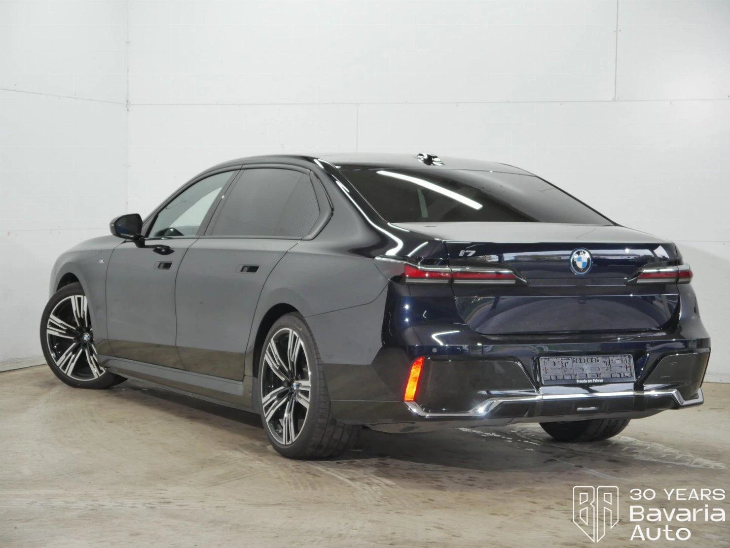 BMW i7 60 xDrive M Sport Paket  - изображение 2