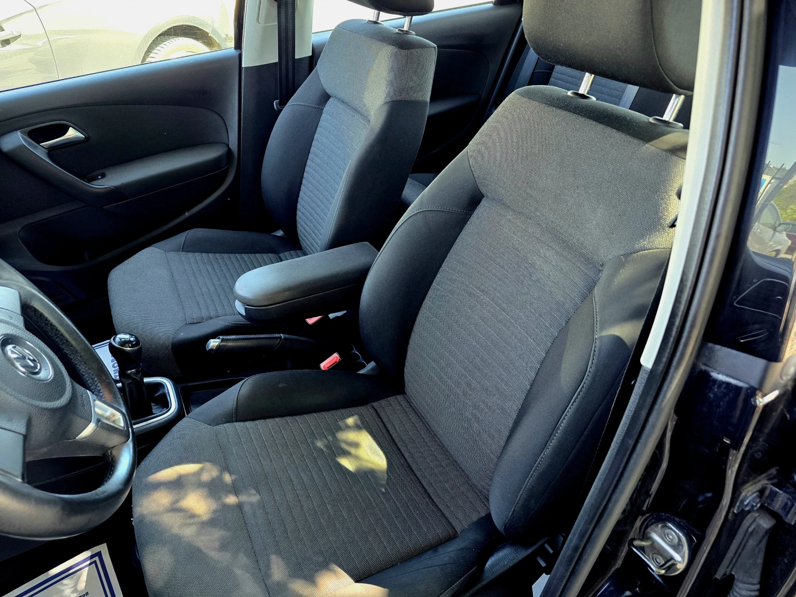 VW Polo 1.2i/90hp/NAVI | Mobile.bg   11