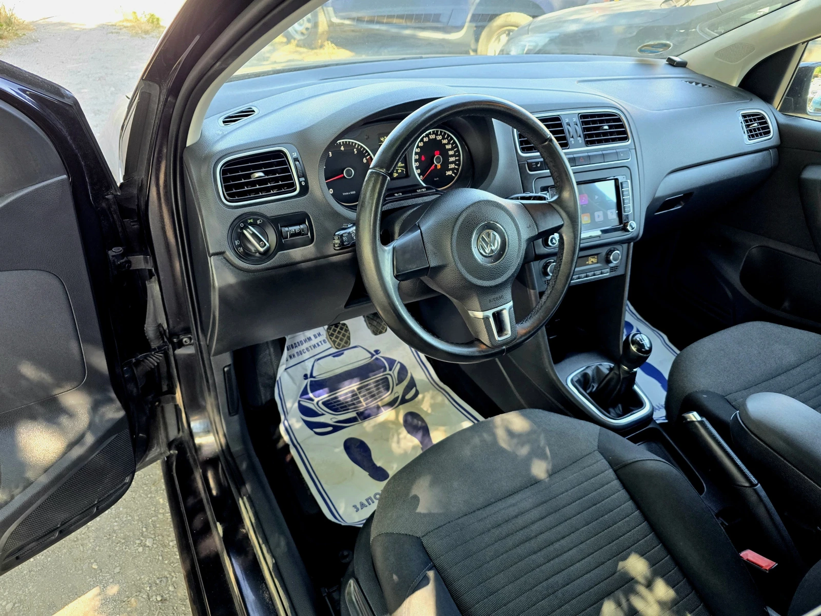 VW Polo 1.2i/90hp/NAVI | Mobile.bg   9