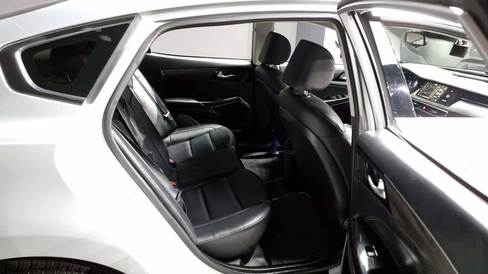 Kia K7 3.0LPI STANDARD | Mobile.bg   11