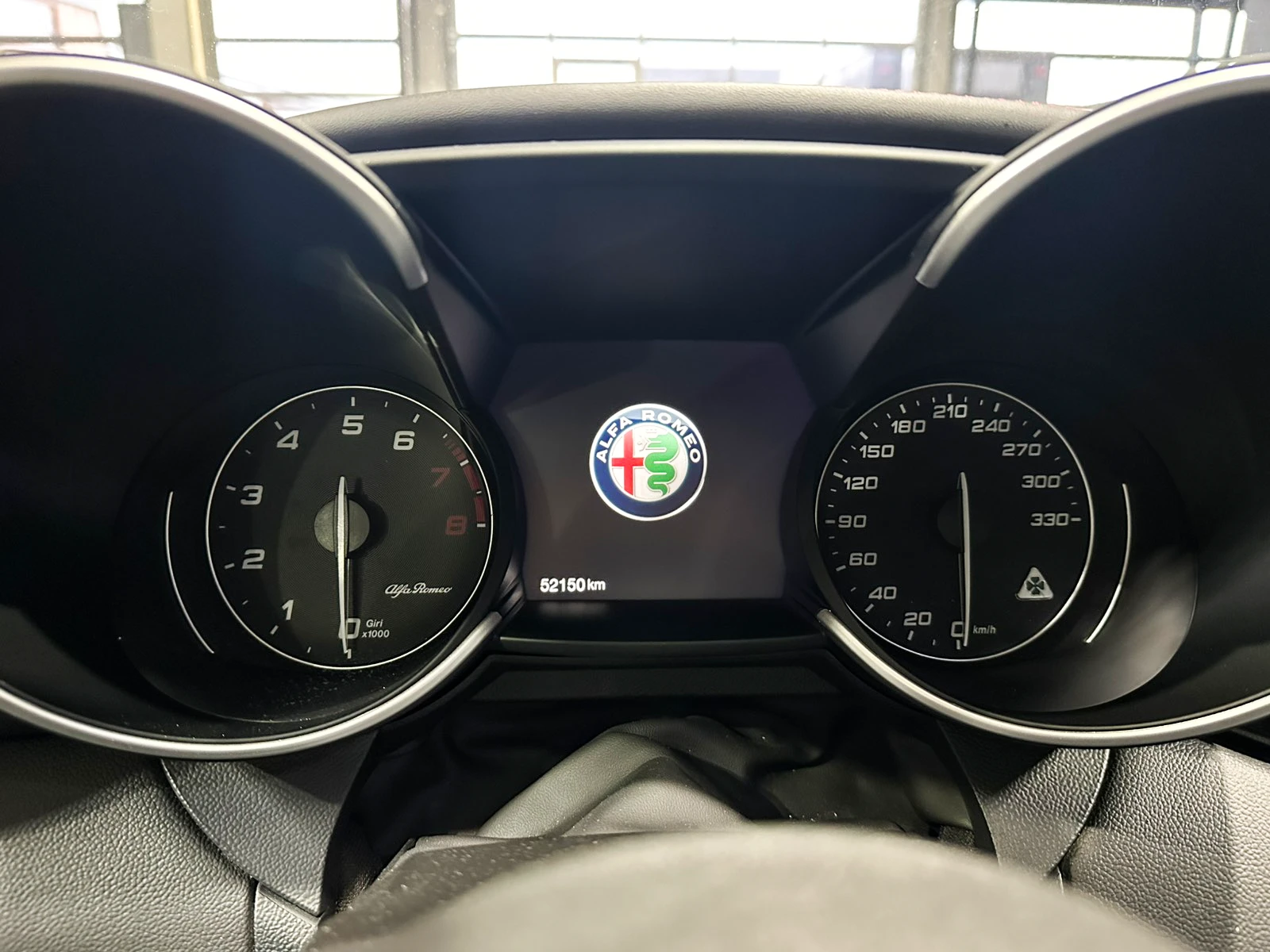 Alfa Romeo Giulia Quadrifoglio, снимка 13 - Автомобили и джипове - 53723842