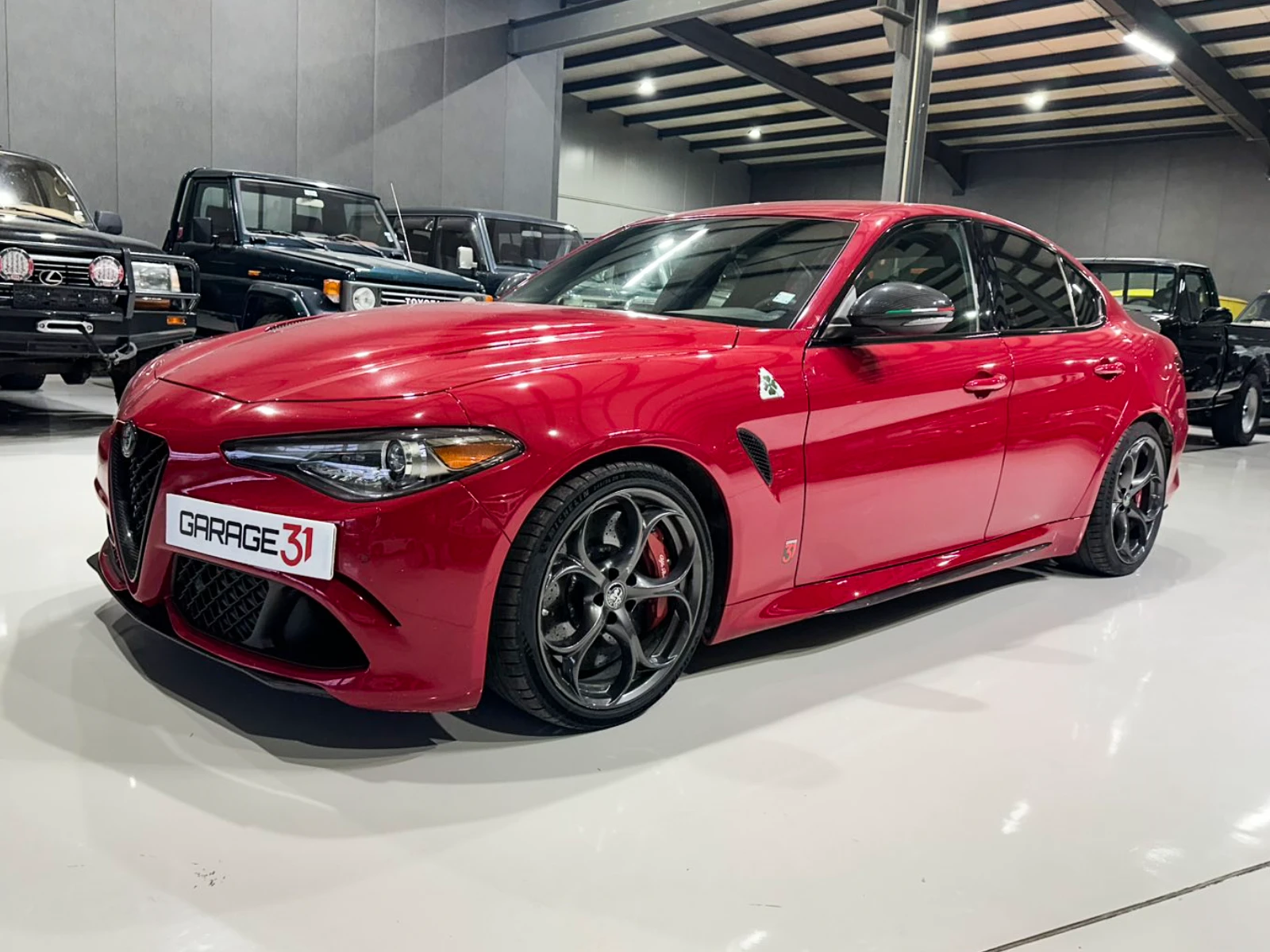 Alfa Romeo Giulia Quadrifoglio - изображение 3