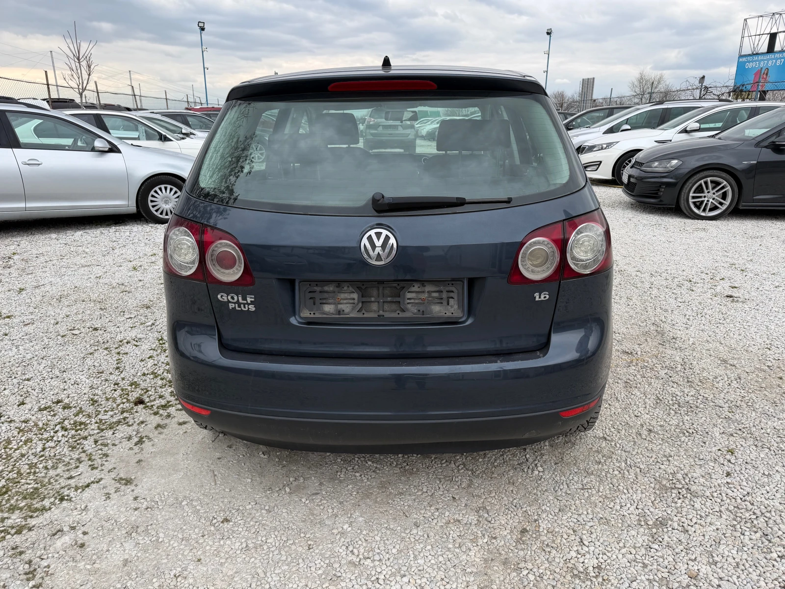 VW Golf Plus 1.6i, снимка 4 - Автомобили и джипове - 53914269