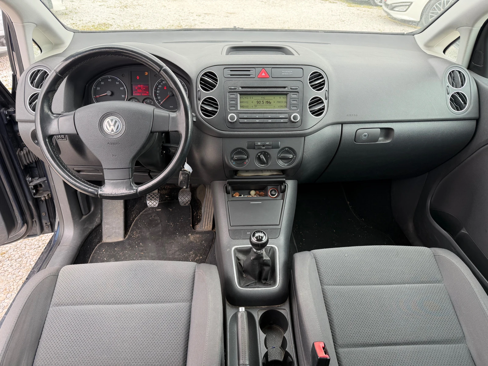 VW Golf Plus 1.6i, снимка 9 - Автомобили и джипове - 53914269