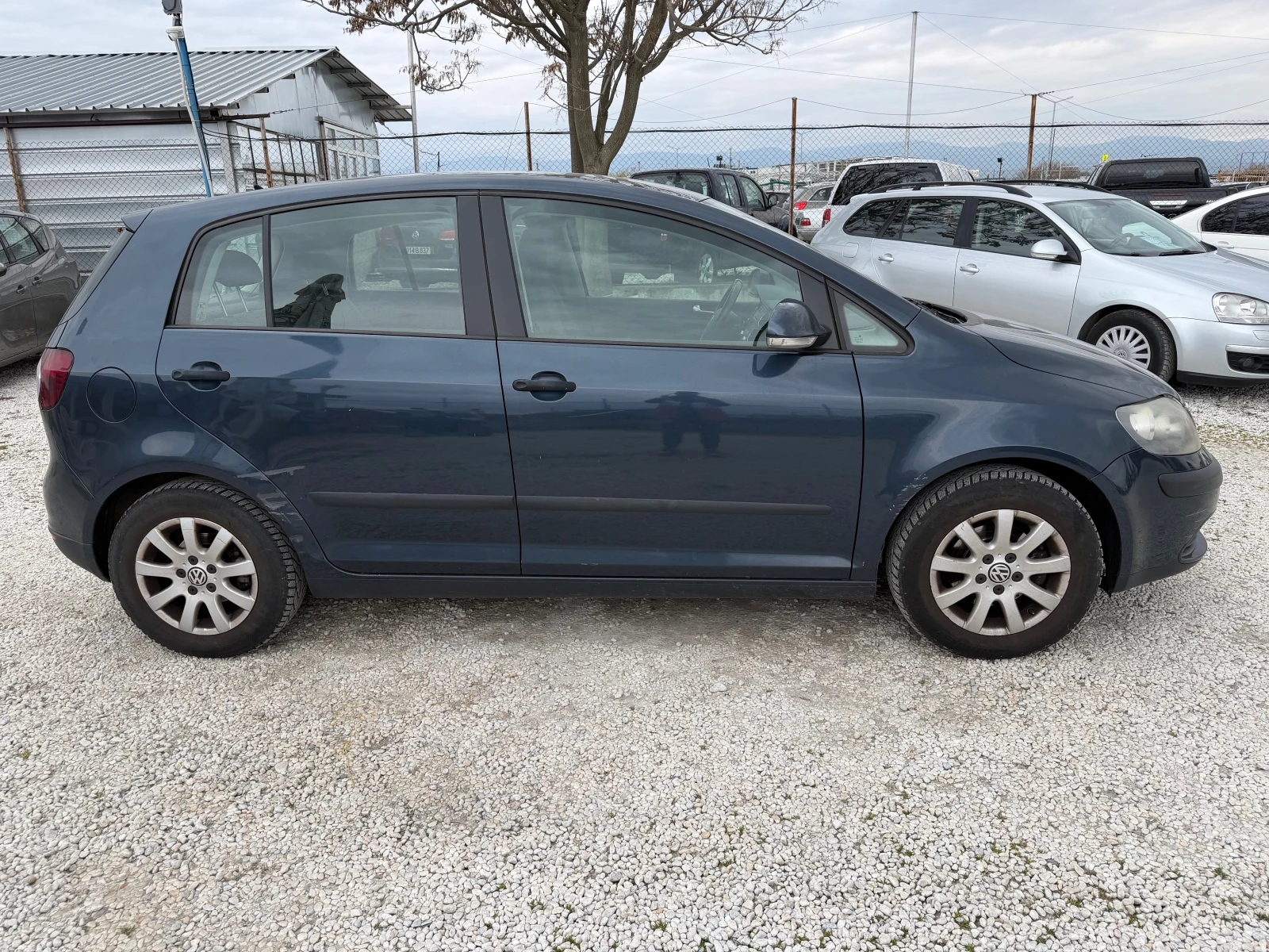 VW Golf Plus 1.6i, снимка 6 - Автомобили и джипове - 53914269