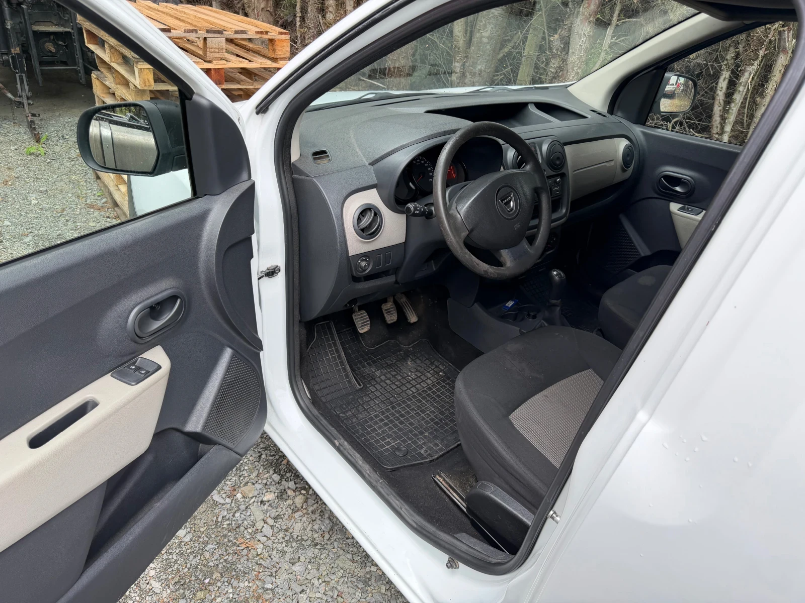 Dacia Dokker, снимка 5 - Автомобили и джипове - 54374533