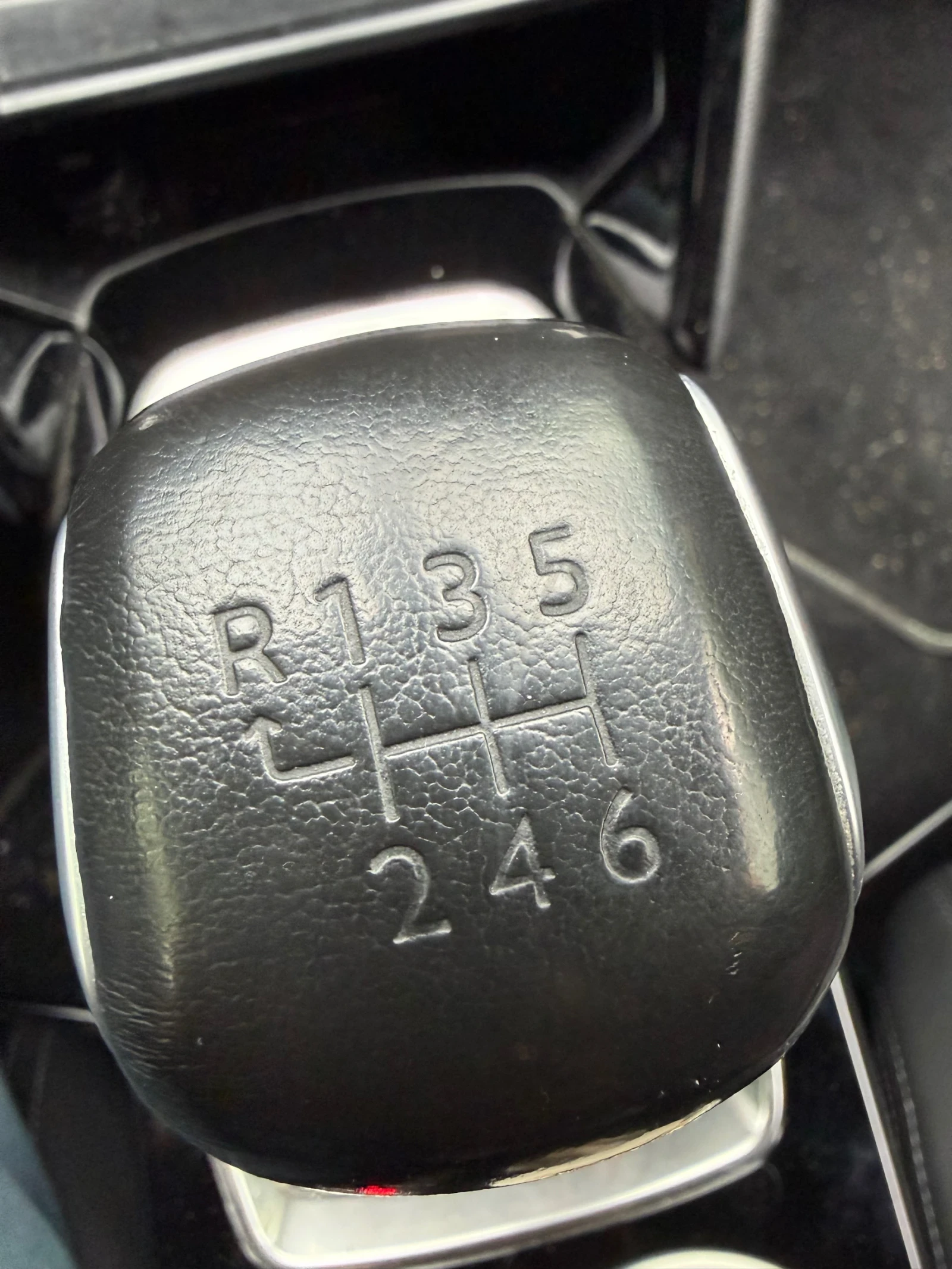 Peugeot 2008, снимка 3 - Автомобили и джипове - 54482374