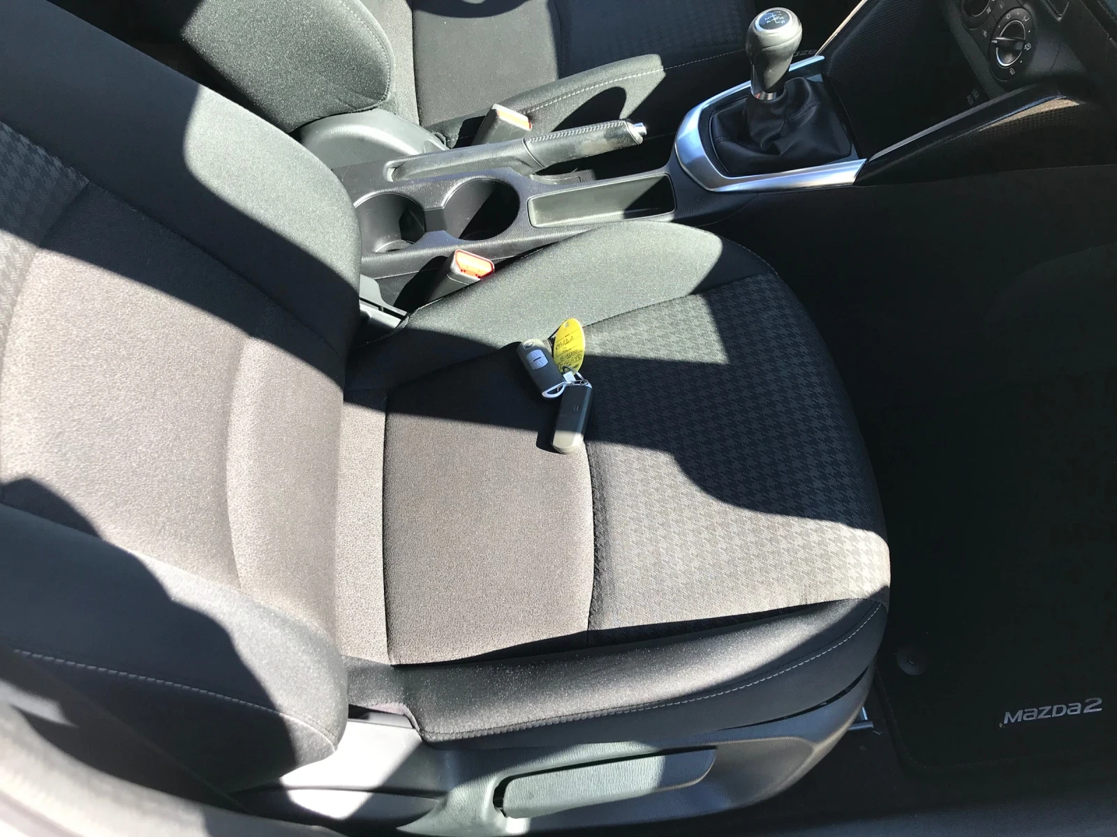 Mazda 2 1.5I ITALY , снимка 14 - Автомобили и джипове - 54556124