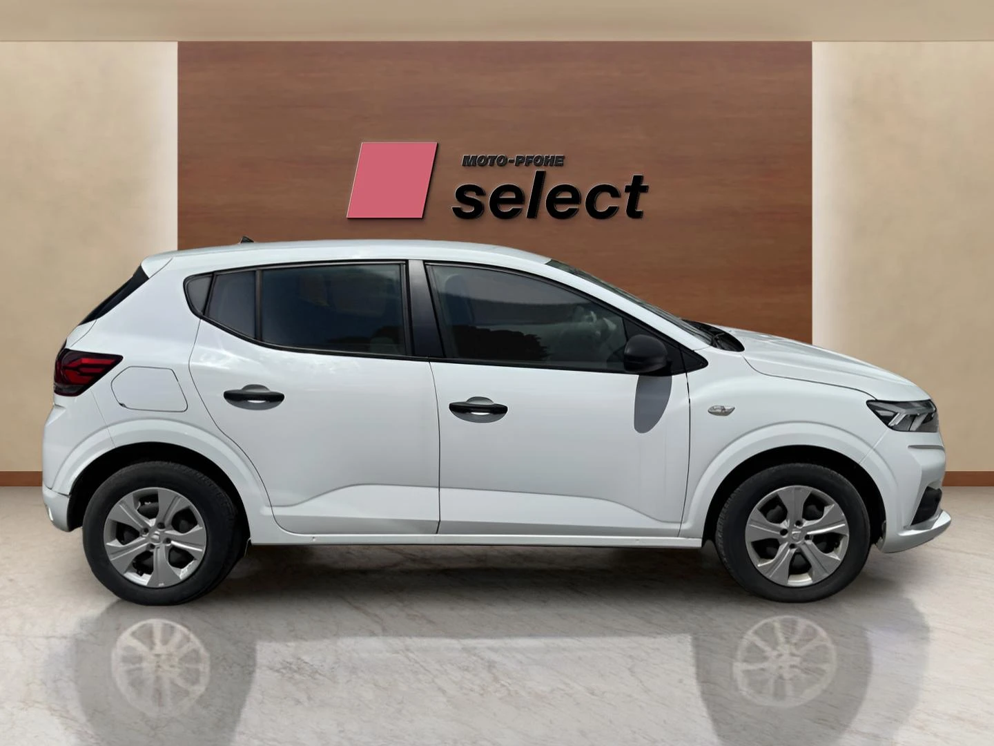 Dacia Sandero 1.0 TCE, снимка 4 - Автомобили и джипове - 54598909