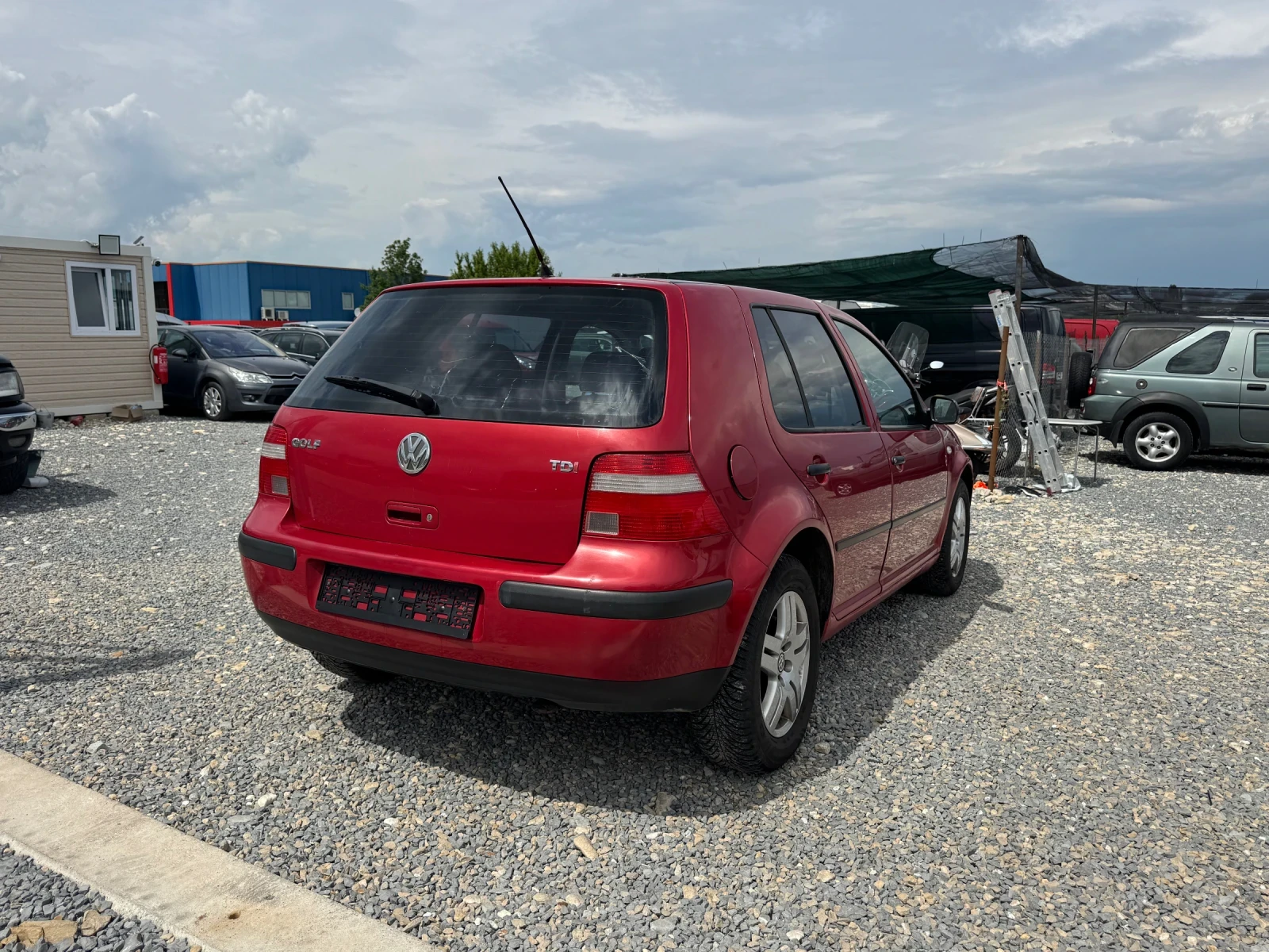 VW Golf 1.9TDI KLIMATIK, снимка 3 - Автомобили и джипове - 54739599