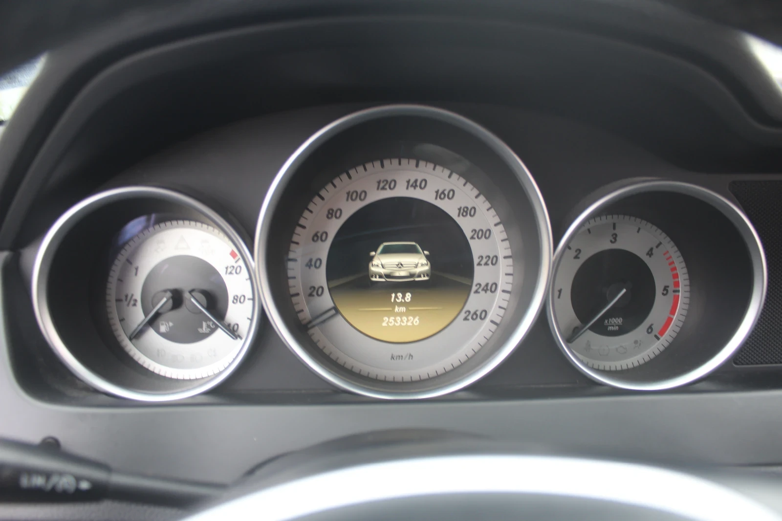 Mercedes-Benz C 220, снимка 15 - Автомобили и джипове - 54799609