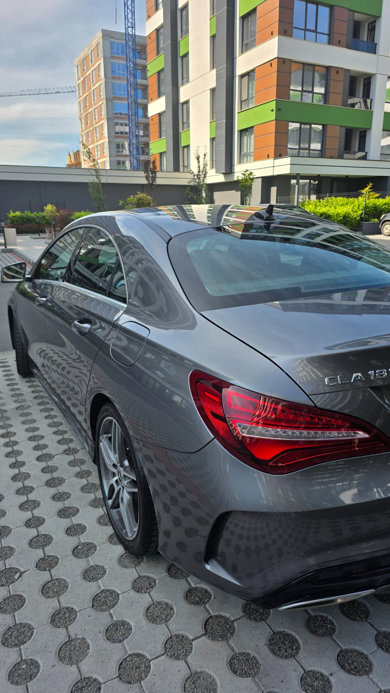 Mercedes-Benz CLA 180 GLA, снимка 4 - Автомобили и джипове - 54838465
