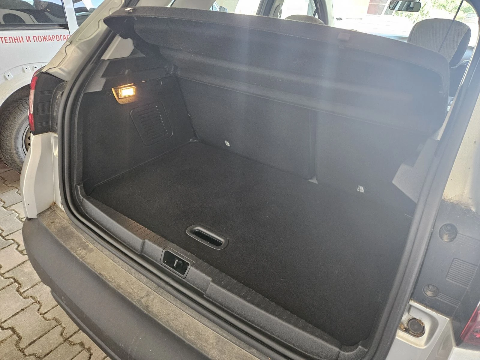 Renault Captur, снимка 3 - Автомобили и джипове - 55108629