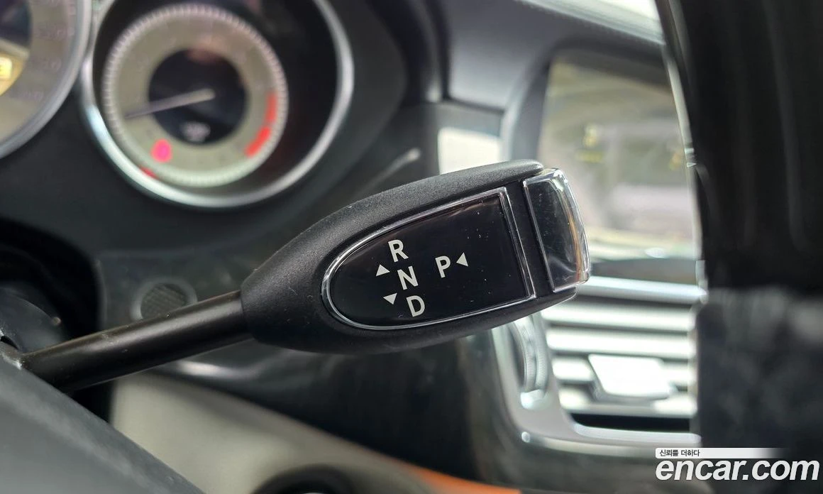 Mercedes-Benz CLS CLS350 BlueEFFICIENCY, снимка 8 - Автомобили и джипове - 56116892