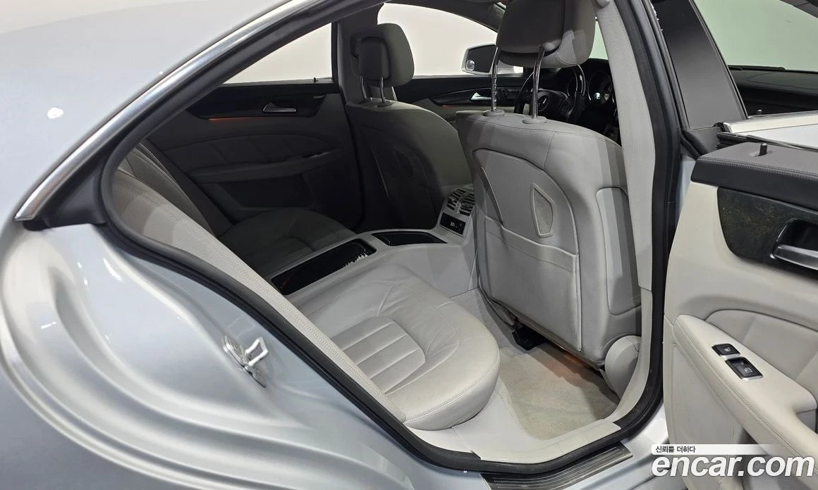 Mercedes-Benz CLS CLS350 BlueEFFICIENCY, снимка 10 - Автомобили и джипове - 56116892