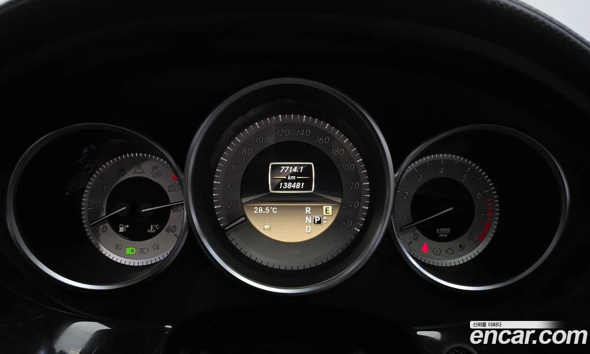 Mercedes-Benz CLS CLS350 BlueEFFICIENCY, снимка 7 - Автомобили и джипове - 56116892