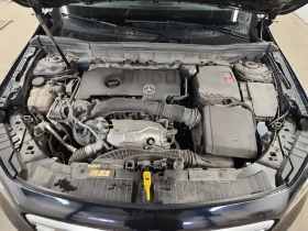 Mercedes-Benz GLB 250/CARFAX/Подгрев/Панорама/Памет, снимка 16