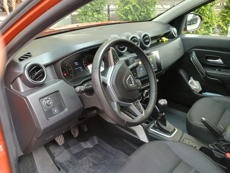 Dacia Duster 1.3 150hp 4WD, снимка 8 - Автомобили и джипове - 46789621