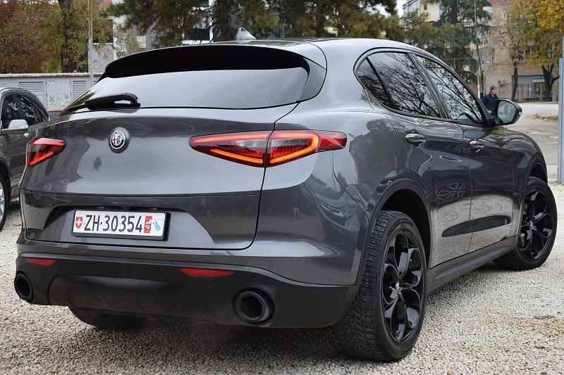 Alfa Romeo Stelvio 2.0ШВЕЙЦАРИЯ-ДИСТРОНИК/КОЖА/НАВИ/КСЕНОН/LUX, снимка 4 - Автомобили и джипове - 47981027